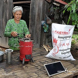 26---Mrs-Pak-Cambodia-Mimi-Moto-Coconut-Shell-Chip-fuel